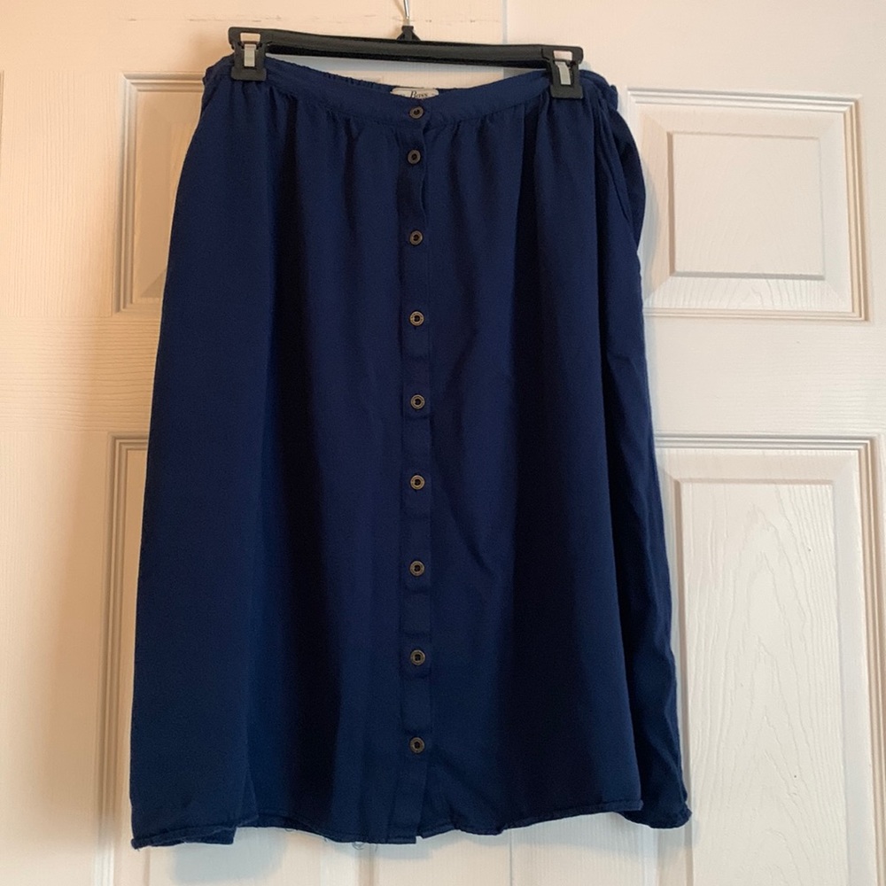 *Bass navy blue button down skirt
